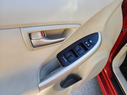 Used 2014 Toyota Prius Three FWD image 12