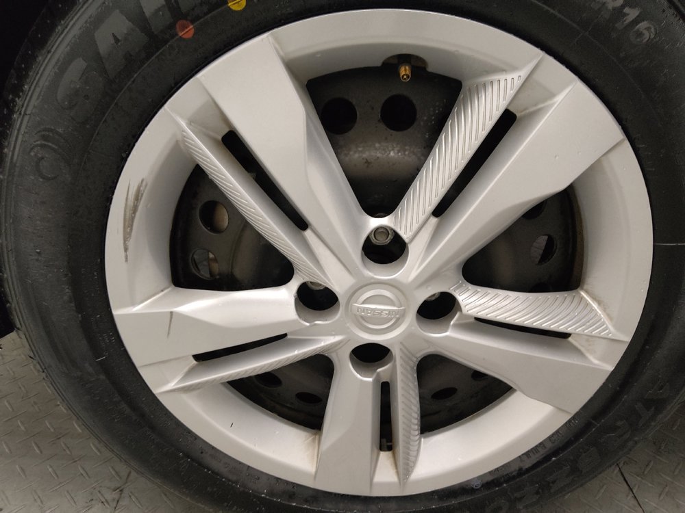 Used 2024 Nissan Kicks S FWD image 31