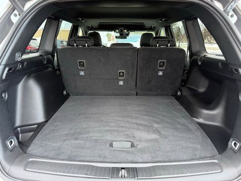 New 2025 Jeep Grand Cherokee Laredo w/ Luxury Tech Group I AWD/4WD image 27