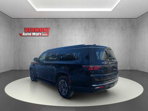 Used 2024 Jeep Wagoneer L Series II image 5