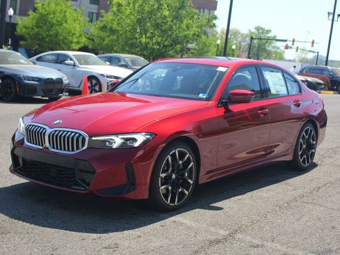 New 2026 BMW 330i xDrive Sedan w/ M Sport Package AWD/4WD image 4