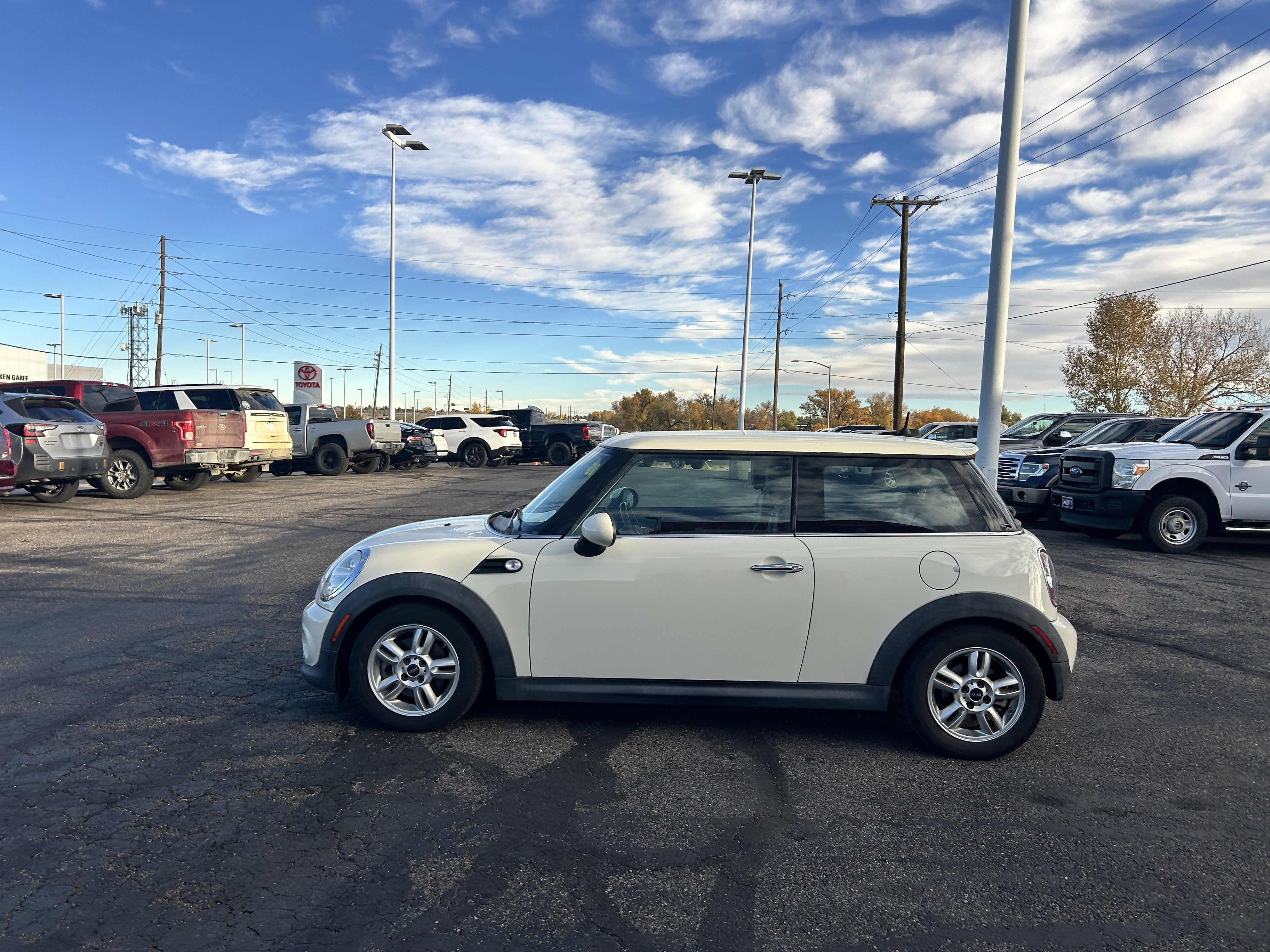 Used 2013 MINI Cooper Hardtop FWD image 2
