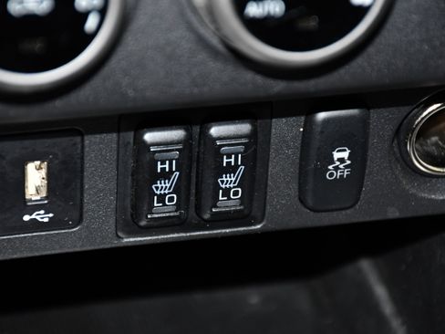 Used 2024 Mitsubishi Outlander Sport LE AWD/4WD image 28