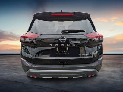 Used 2023 Nissan Rogue SL w/ SL Premium Package