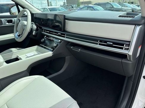 New 2026 Hyundai Santa Fe SEL FWD image 16