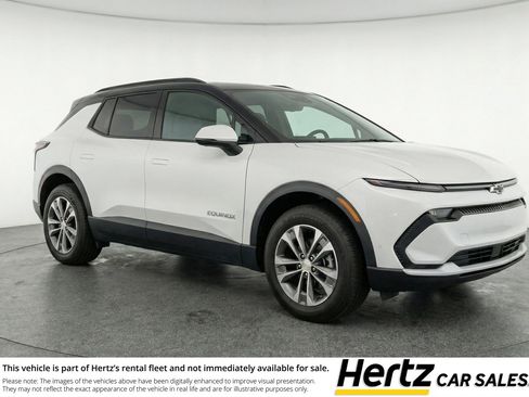 Used 2025 Chevrolet Equinox LT image 1