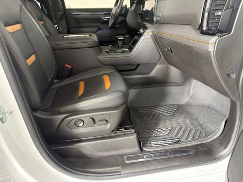 Used 2022 GMC Sierra 1500 AT4 w/ AT4 Premium Package image 14