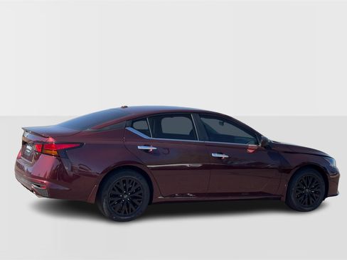 New 2025 Nissan Altima 2.5 SV w/ SV Special Edition Package image 7