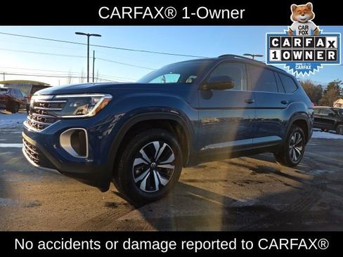 Used 2025 Volkswagen Atlas SE image 3