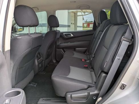 Used 2018 Nissan Pathfinder S FWD image 15