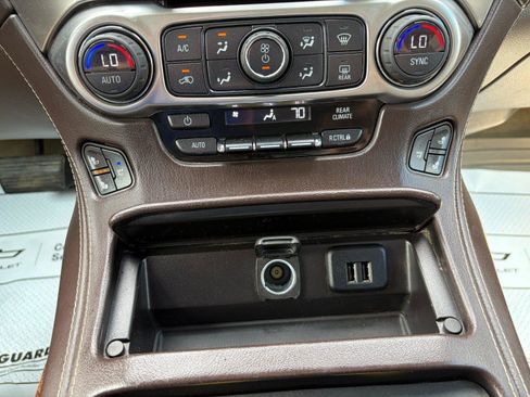 Used 2015 Chevrolet Tahoe LTZ AWD/4WD image 17