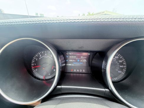 Used 2019 Ford Mustang GT RWD image 14
