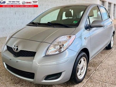 Used 2009 Toyota Yaris 4-Door Hatchback FWD image 1