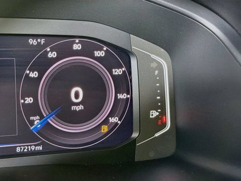 Used 2019 Volkswagen Atlas SEL R-Line FWD image 16