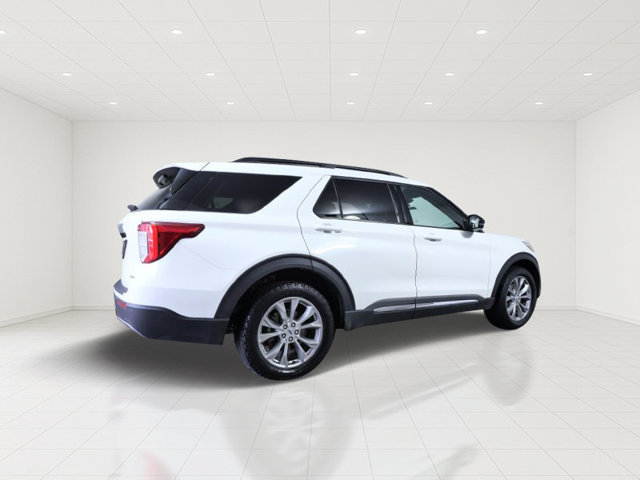 Certified 2024 Ford Explorer XLT w/ Equipment Group 202A AWD/4WD image 6