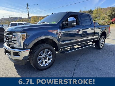 Used 2019 Ford F250 Lariat w/ Chrome Package image 5