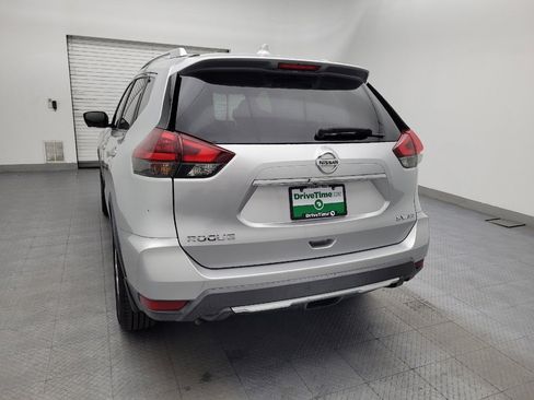 Used 2018 Nissan Rogue SV w/ Premium Package AWD/4WD image 6