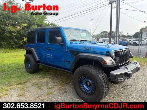 Used 2022 Jeep Wrangler Unlimited Sport AWD/4WD image 3