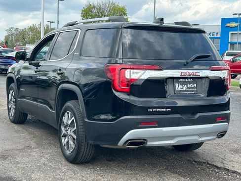 Used 2022 GMC Acadia SLE w/ Driver Convenience Package FWD image 5