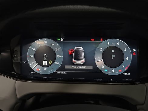 Used 2024 Land Rover Range Rover Evoque S image 15