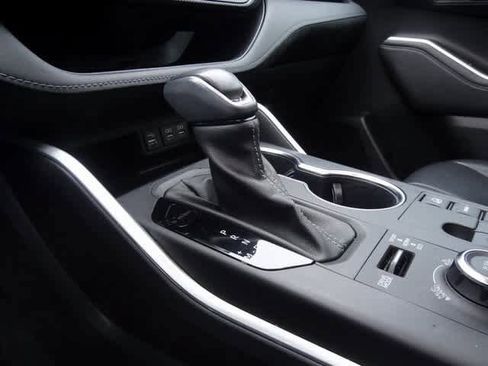 Used 2023 Toyota Highlander XSE image 13