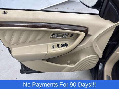 Used 2018 Ford Taurus Limited image 12