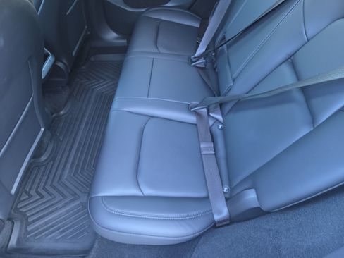 Used 2023 Tesla Model Y AWD image 23