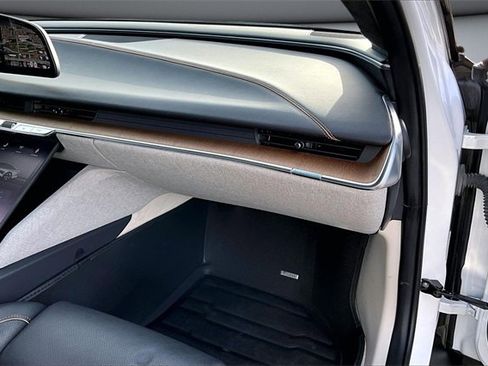 Used 2023 Lucid Air Touring image 24