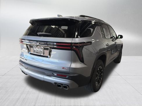 Used 2025 Chevrolet Traverse Z71 w/ Driver Confidence Package AWD/4WD image 7
