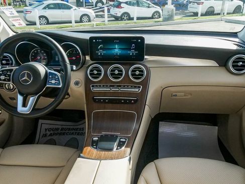 Used 2020 Mercedes-Benz GLC 300 GLC 300 image 11