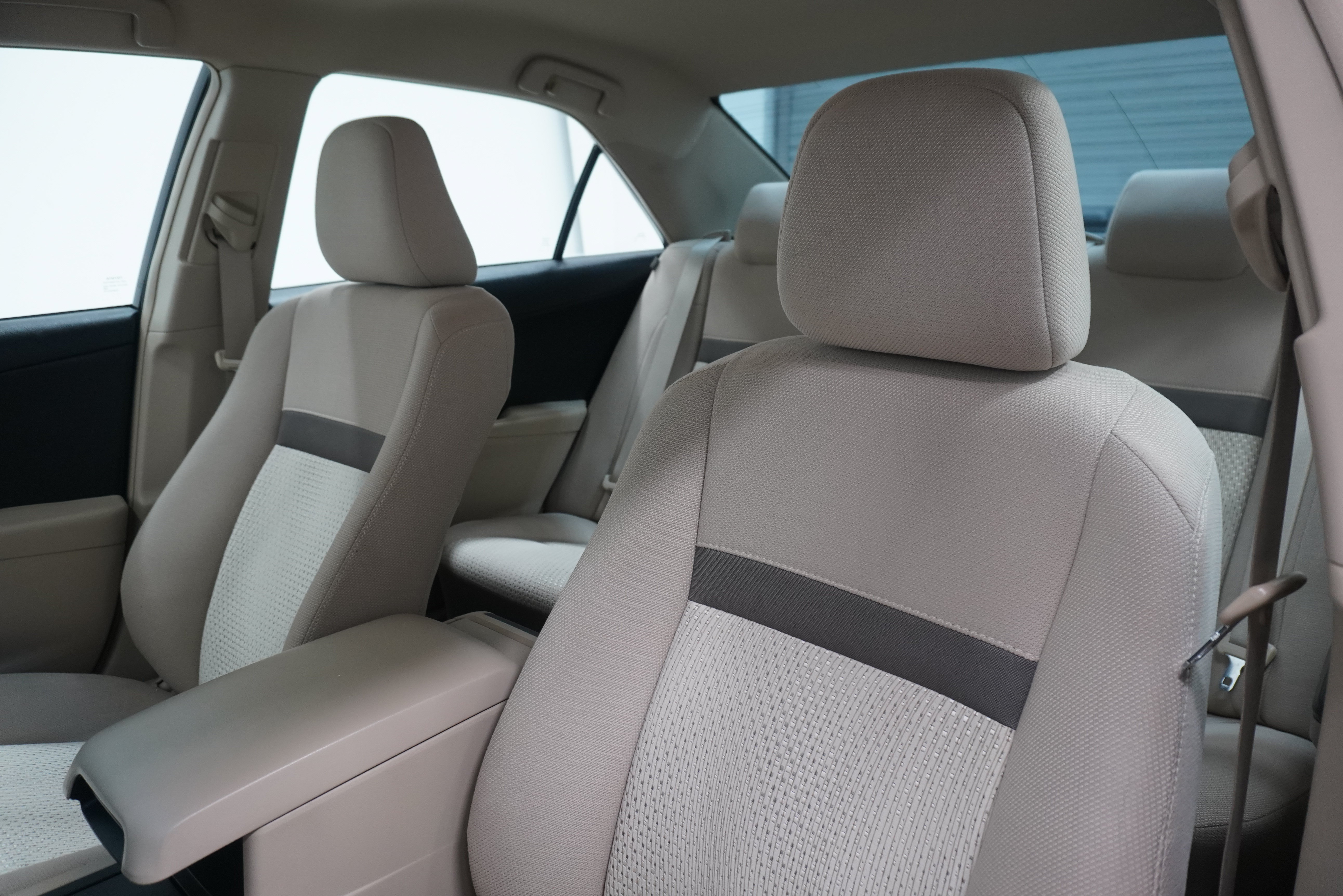 Used 2013 Toyota Camry LE FWD image 10