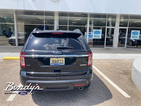 Used 2014 Ford Explorer XLT w/ Equipment Group 202A FWD image 4