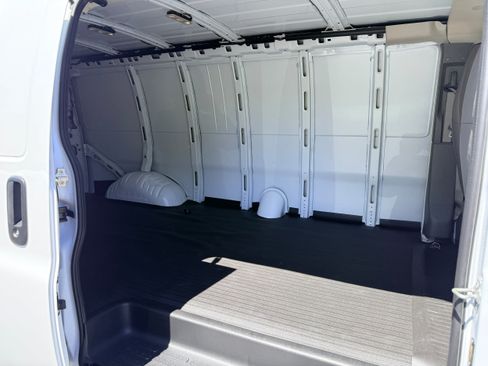 New 2026 GMC Savana 3500 Extended RWD image 8
