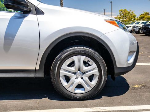 Used 2015 Toyota RAV4 LE FWD image 6