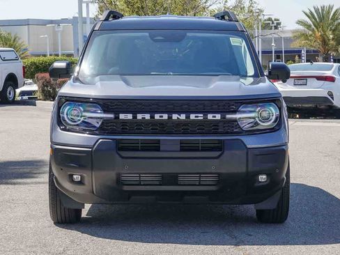 Used 2025 Ford Bronco Sport Outer Banks w/ Outer Banks Tech Package+ AWD/4WD image 2