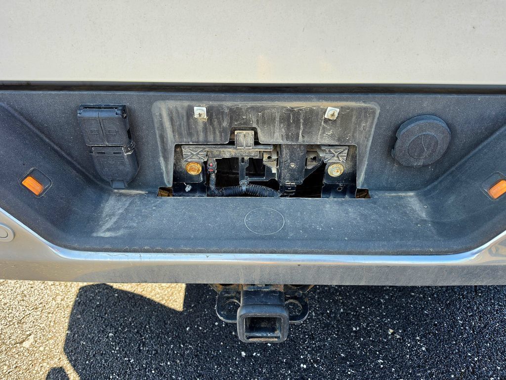 Used 2023 Chevrolet Silverado 1500 LTZ AWD/4WD image 7