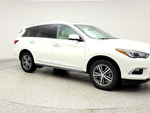 Used 2020 INFINITI QX60 Luxe w/ Essential Package image 3
