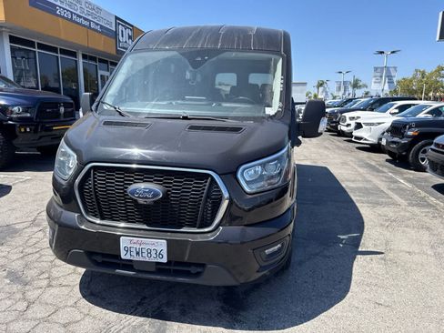 Used 2023 Ford Transit 350 XLT RWD image 3