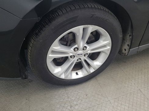 Used 2014 Ford Taurus SEL w/ Equipment Group 201A FWD image 31
