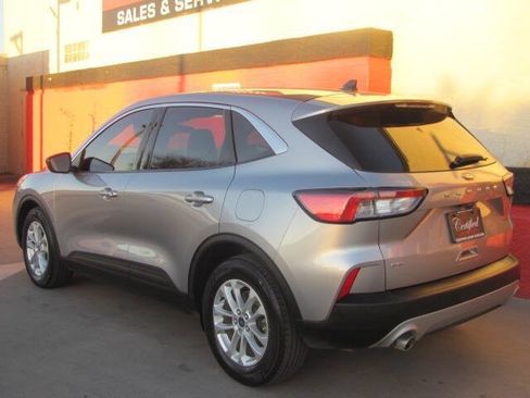 Used 2022 Ford Escape SE w/ Convenience Package FWD image 8