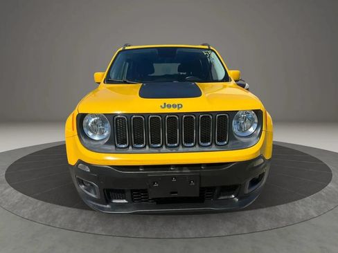 Used 2016 Jeep Renegade Latitude w/ Popular Equipment Group AWD/4WD image 2