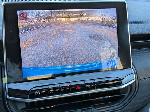 New 2026 Jeep Compass Limited image 24