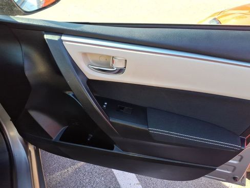 Used 2014 Toyota Corolla LE image 26