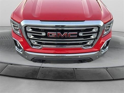 Used 2019 GMC Sierra 1500 SLT w/ SLT Premium Package image 9