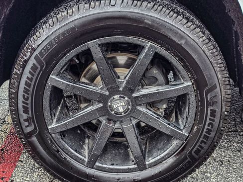 Used 2019 Chevrolet Tahoe LT RWD image 8