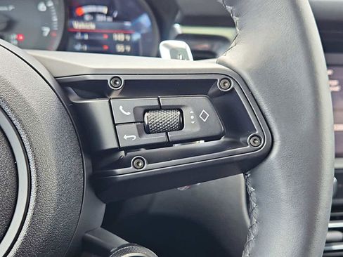 Certified 2025 Porsche Macan Turbo AWD/4WD image 21