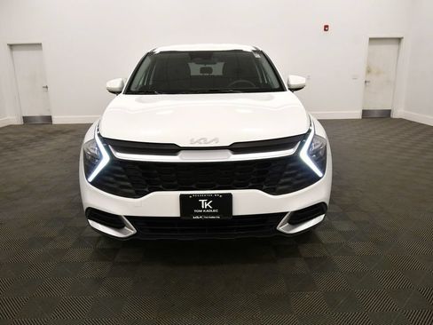 Certified 2023 Kia Sportage LX AWD/4WD image 11