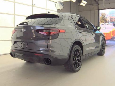 Used 2019 Alfa Romeo Stelvio Ti Sport w/ Quick Order Package 22S Sport image 2