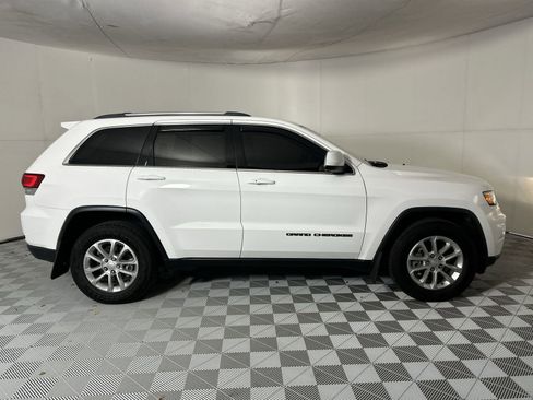 Used 2021 Jeep Grand Cherokee Laredo RWD image 9
