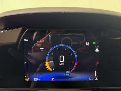 New 2026 Chevrolet Trax RS w/ Sunroof Package image 11